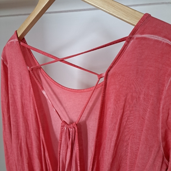 Jessica Simpson | Pink acid wash open cross back cropped sleeve shirt - Picture 8 of 13